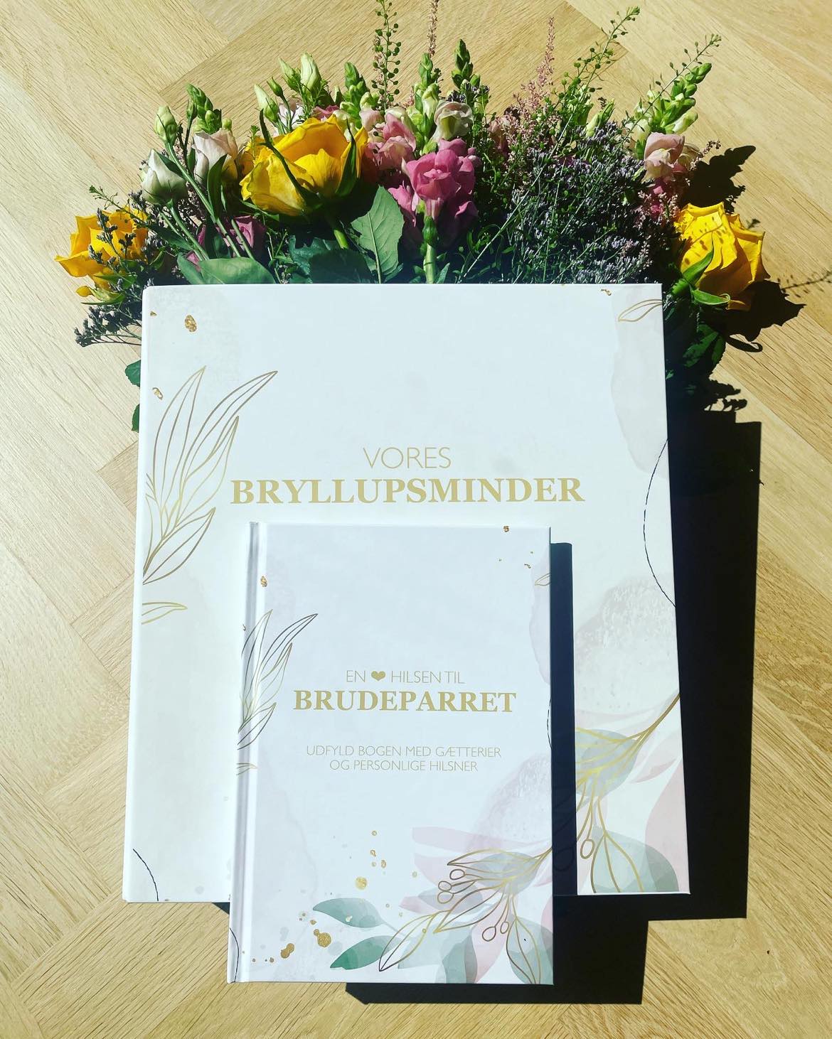Bryllupsbog & ringbind til minderne (Samlet pakkepris)