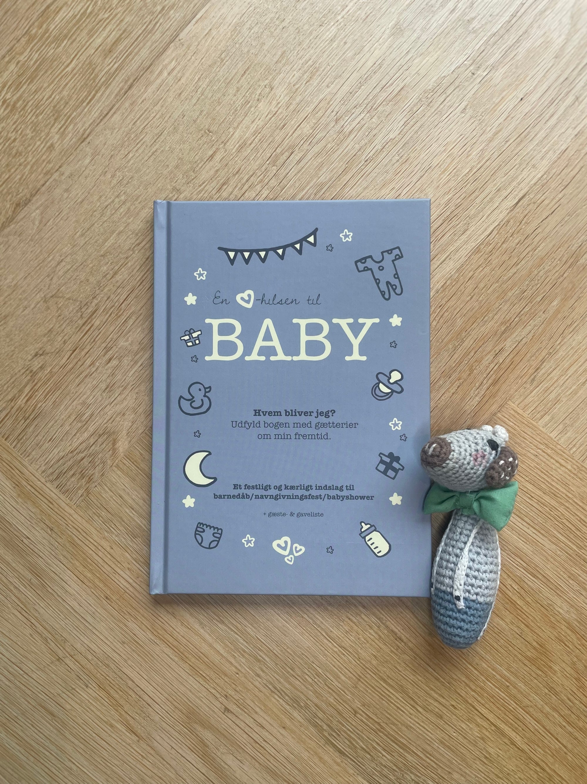 Babybog - En hjertelig hilsen til baby - støvet blå/grå